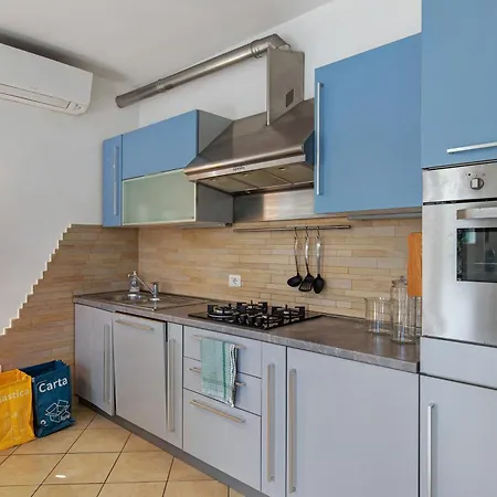Grazioso A Appartement